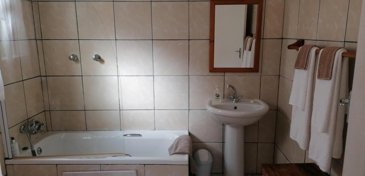 Aanhuizen Guest House Swellendam Luaran gambar